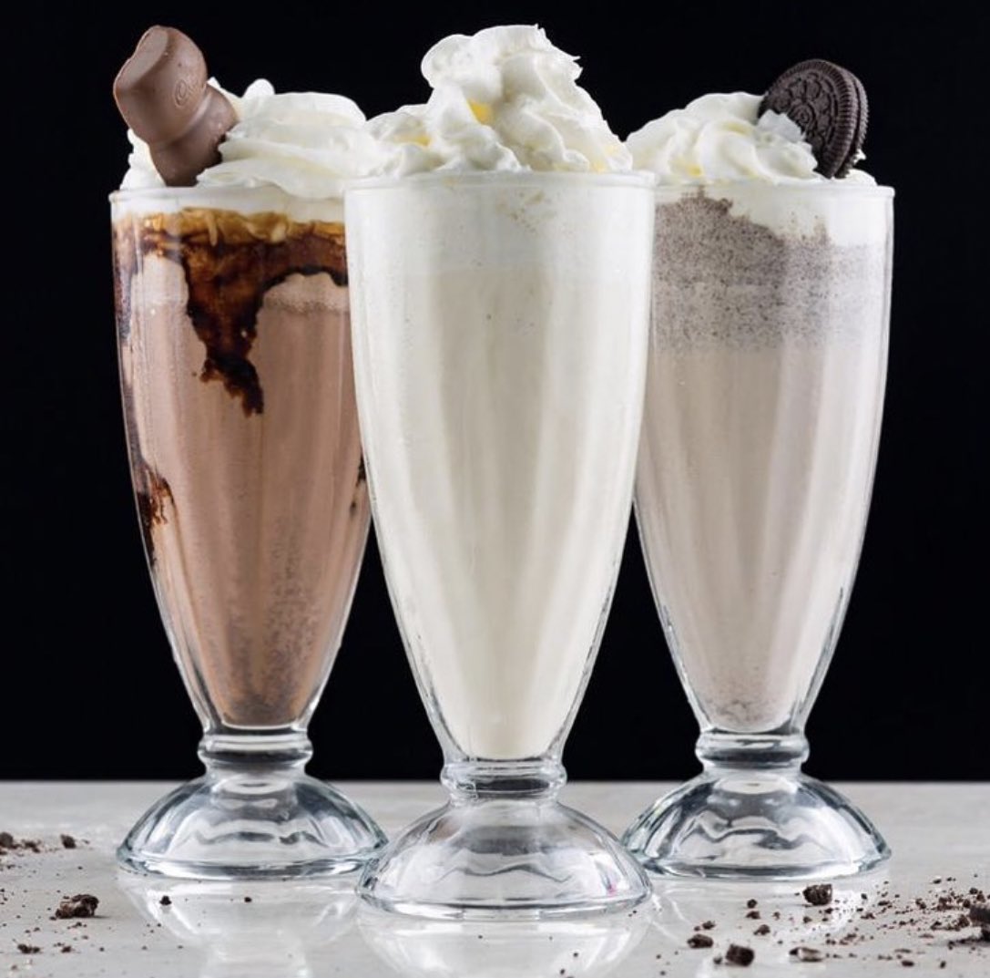 UBTandR's tweet image. Who’s in the mood for milkshakes?😋 

Enjoy 10% off when you order for curbside pick up!

Come for the cocktails, stay for the vibes!😉
.
#ubtr #tracksandrecords #kingston #montegobay #tasterealjamaicanvibes #thisiswhatwedo #jamaica #boasy