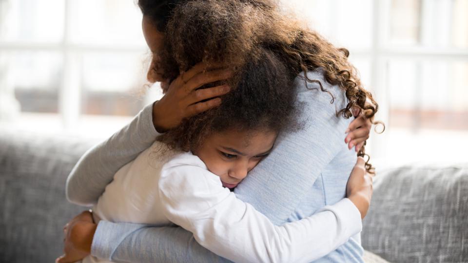 ZEROTOTHREE's tweet photo. #ACEs and prolonged #toxicstress can have a devastating impact on the developing brain. but a recent @JohnsHopkins study connects Protective Childhood Experiences (PCEs) to improved outcomes. https://t.co/3ABJe8E85e @LeahWritesStuff https://t.co/J6MOlFOfV6