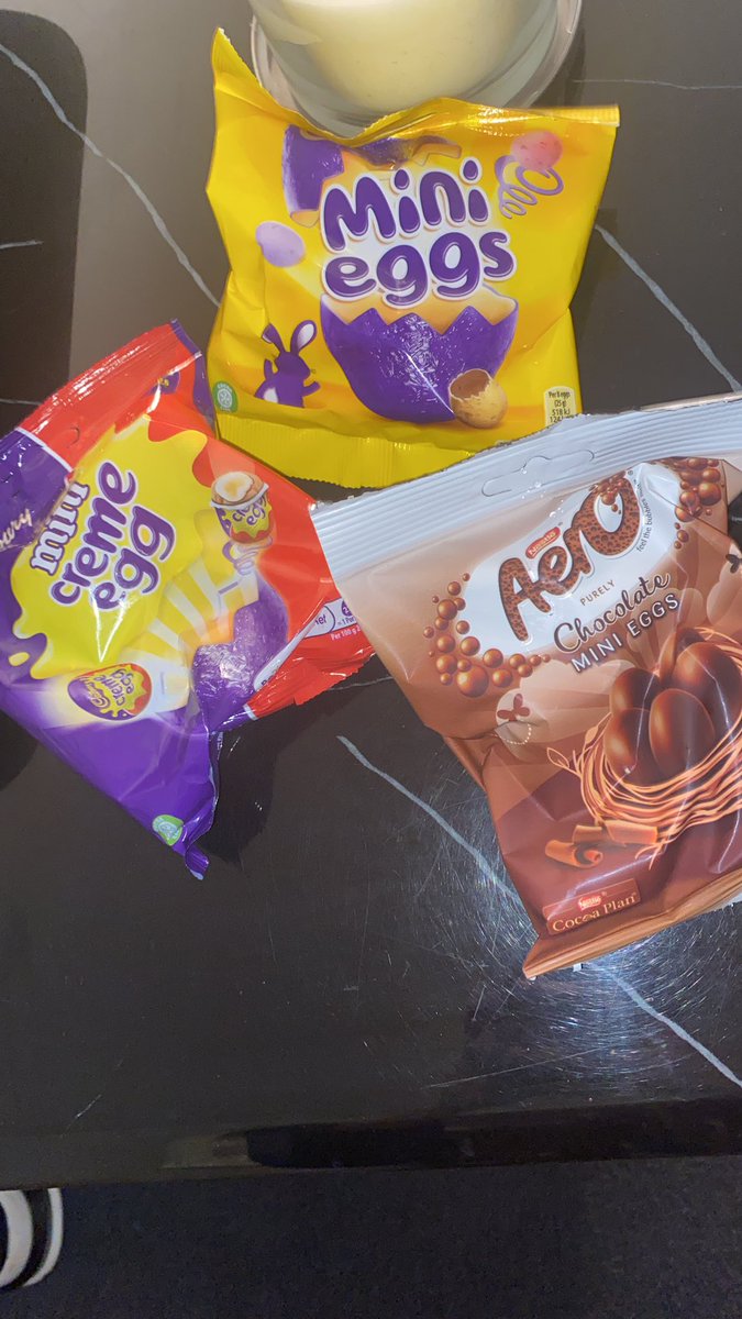 Charlotte Bee tweet media