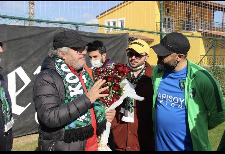 ferhatuzun4189's tweet photo. Hodri meydan ..! https://t.co/fpXJp1lKia
