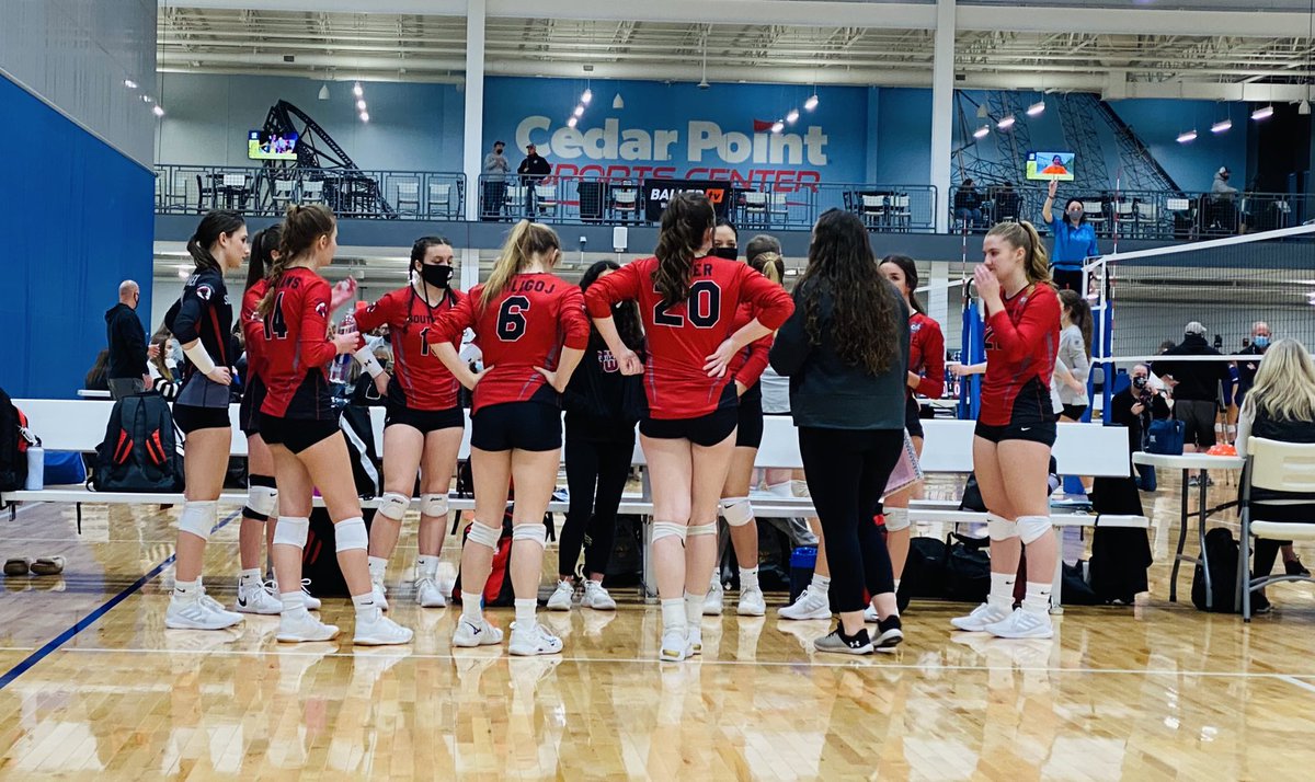 AmandaSfili's tweet image. This team’s got it!!! So fun to watch! Go Southwest Volleyball! #Volleyballmom #SWVB #hops