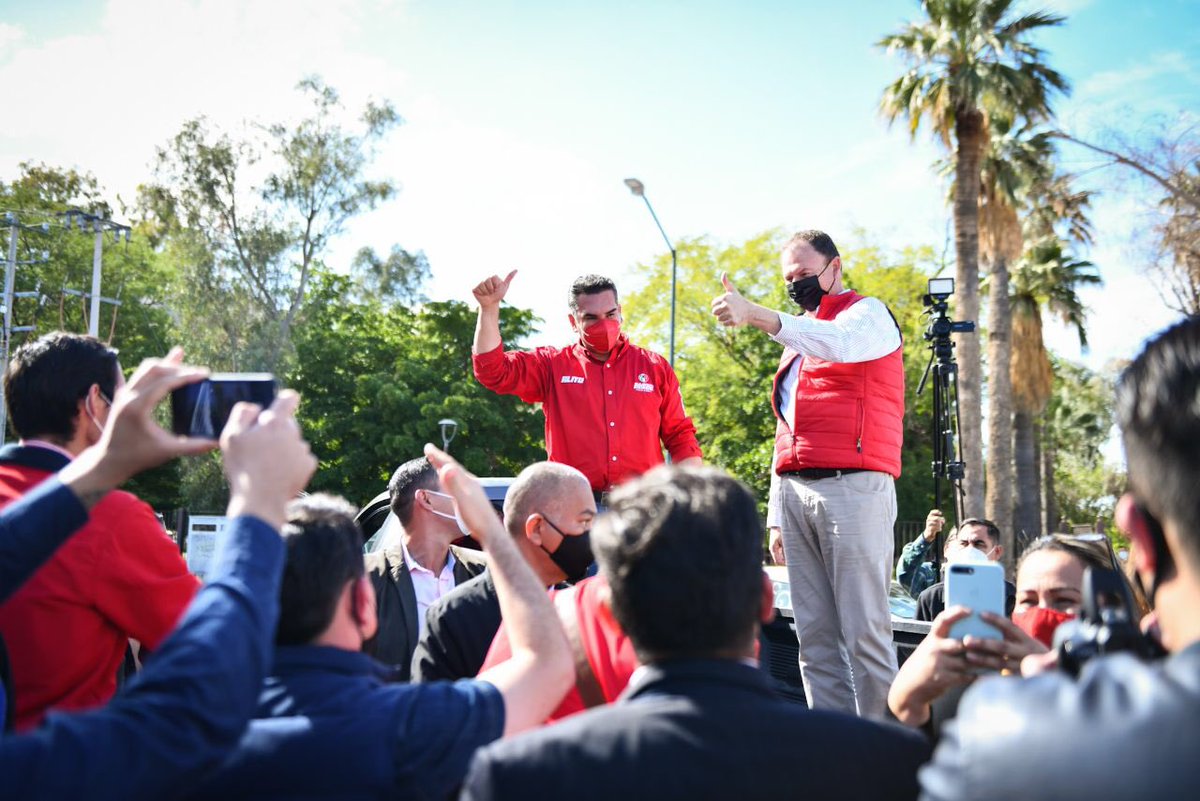 alitomorenoc's tweet photo. En #Sonora los priistas vamos al encuentro con la ciudadanía, vamos con una campaña de propuestas, vamos con un candidato con capacidad y a la altura de todos los retos. ¡Con @EGandaraC unidos decimos #VaPorSonora! 👊🏼🇲🇽 https://t.co/J9WWLkcGnV