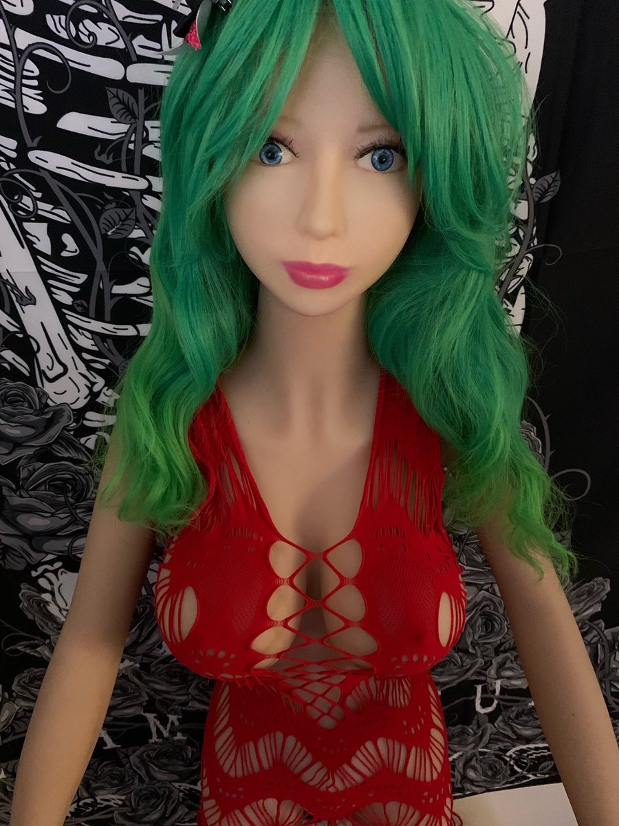 JohnEmpowered's tweet photo. Natasha loves her new dress! What do you think? Hope you all are having a great Saturday. https://t.co/8CxTxhDbxO