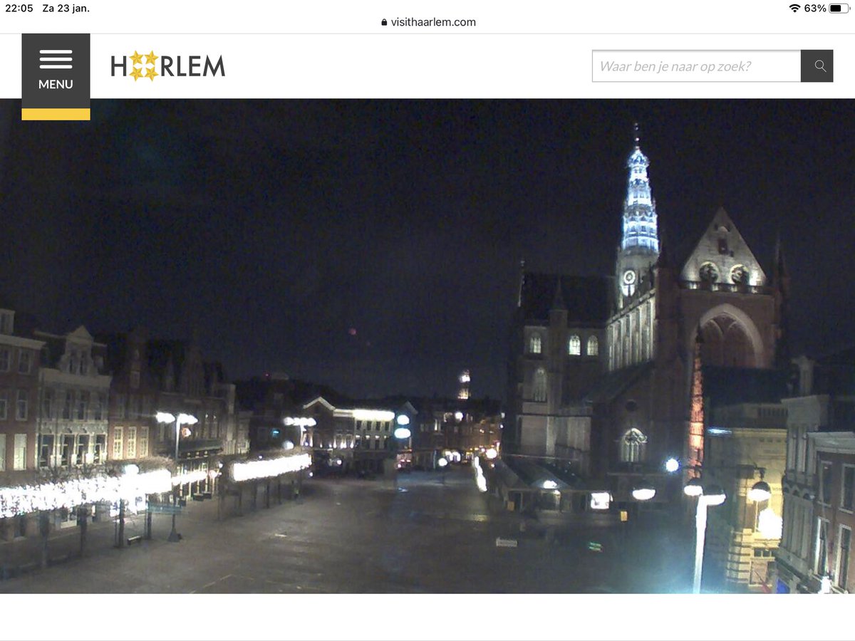 MP131's tweet image. En toch heel rustig  #avondklok #Corona op de pleinen van Nederland