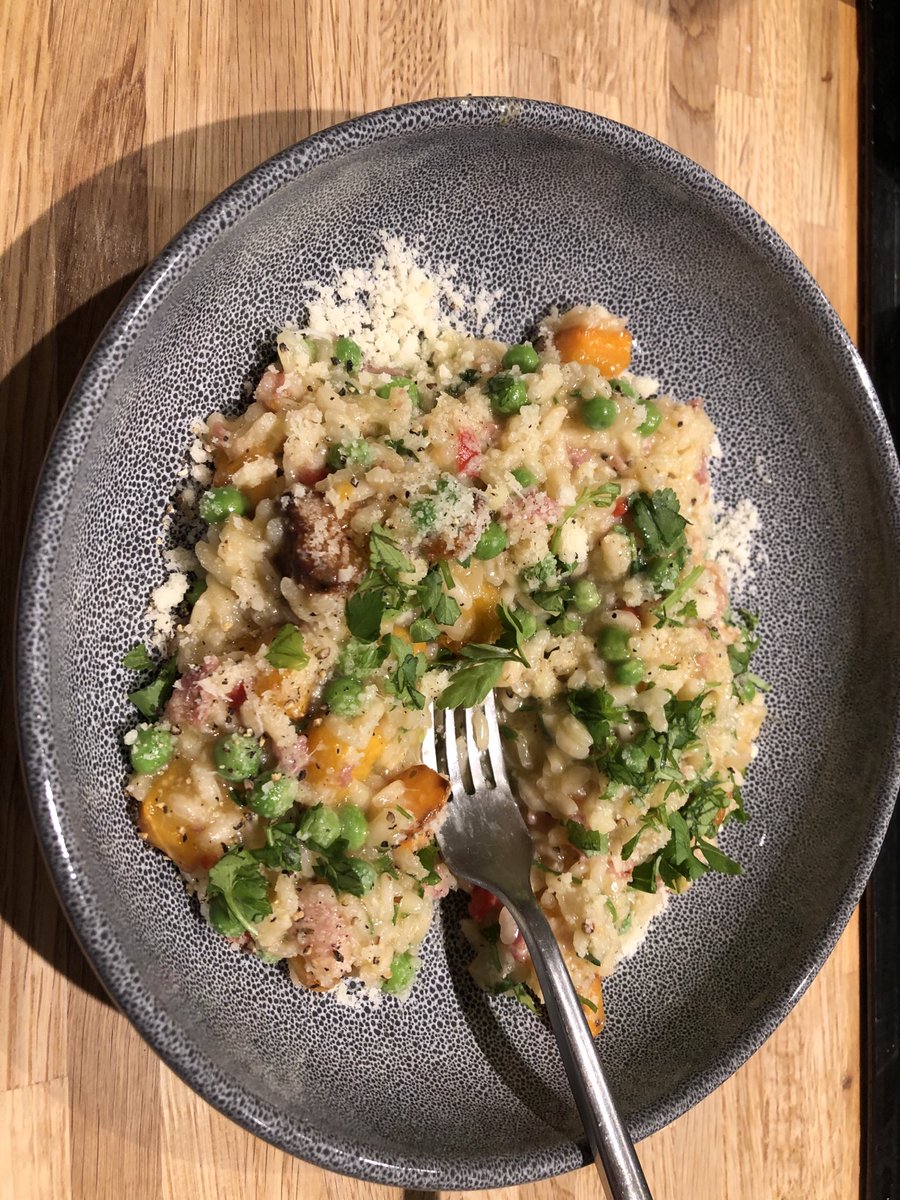 Rustyballs7's tweet image. Pea and ham risotto. Surprisingly good for a virtually meat free meal