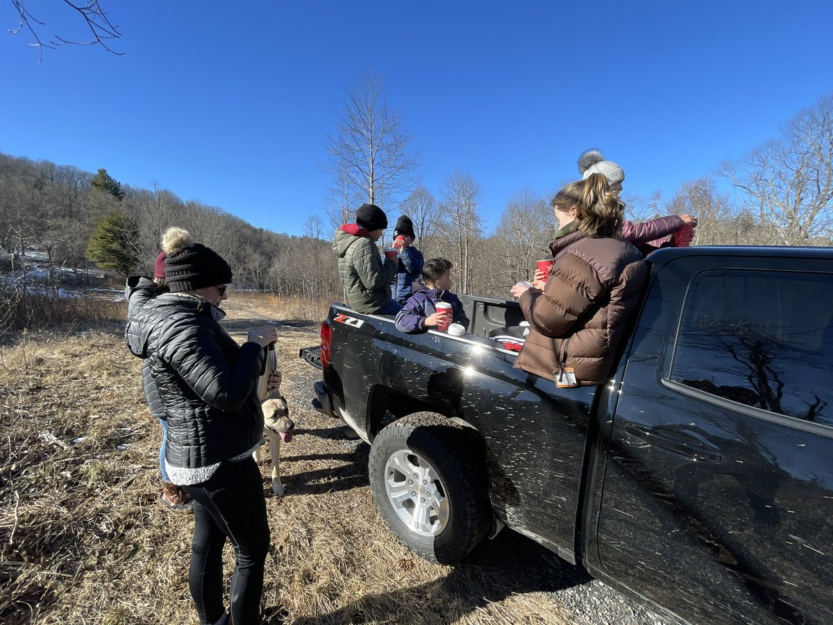 EdwardG1911's tweet photo. Hiking with our family “The Webbs”..enjoying family time and the great North Carolina mountains. Then some good hot chocolate. #family #armyfamily #usma #usma2003 https://t.co/15ppH7ouAU