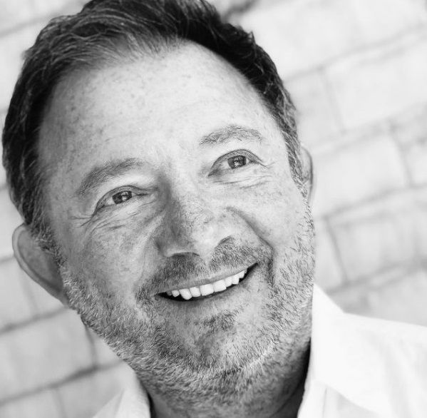 Top #Songwriter <a href="/stevekipner/">Steve Kipner</a> (Olivia Newton-John <a href="/olivianj/">Olivia Newton-John</a>'s 'Physical', Chicago <a href="/chicagotheband/">Chicago, the band</a>'s 'Hard Habit to Break' and <a href="/xtina/">Christina Aguilera</a> Aguilera's 'Genie in a Bottle') was interviewed on <a href="/phoenixfm/">Phoenix FM (we're on 🦋)</a> this wk. Find Paul Golder <a href="/paulvgolder/">Paul Golder (I'm on 🦋)</a>'s piece via SoundScribe soundscribe.org