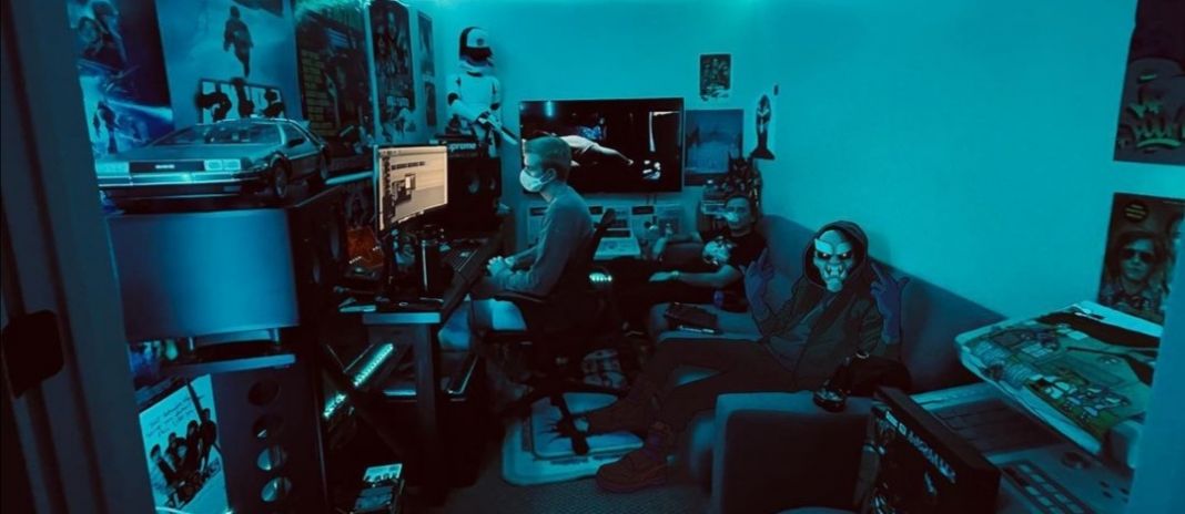 RapologiaIT's tweet image. Planetory Destruction è il debutto di Doc D, anzi, è il ritorno di #Logic! - wp.me/p9fJA9-9qy #DocD #PlanetoryDestruction @docdmusic @BobbyBoyRecords