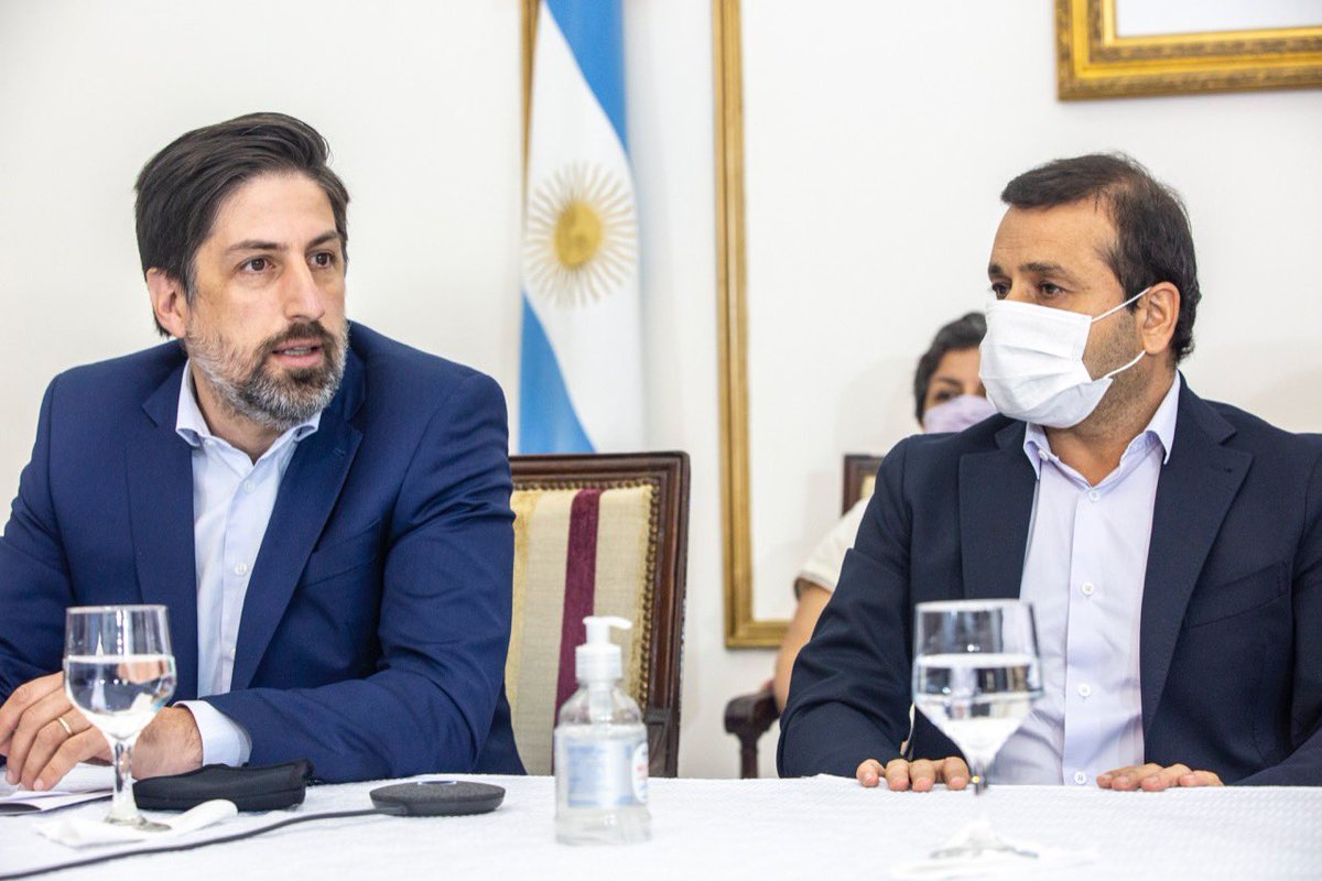 herrerayflia's tweet photo. Gracias @trottanico Ministro de Educacion de la Nación por su visita a Misiones. Concretamos agenda de trabajo para iniciar el ciclo lectivo 2021, será con un esquema presencial, compartido con un sistema virtual con extremo cuidado y monitoreo sanitario. https://t.co/UCI5exgB5o