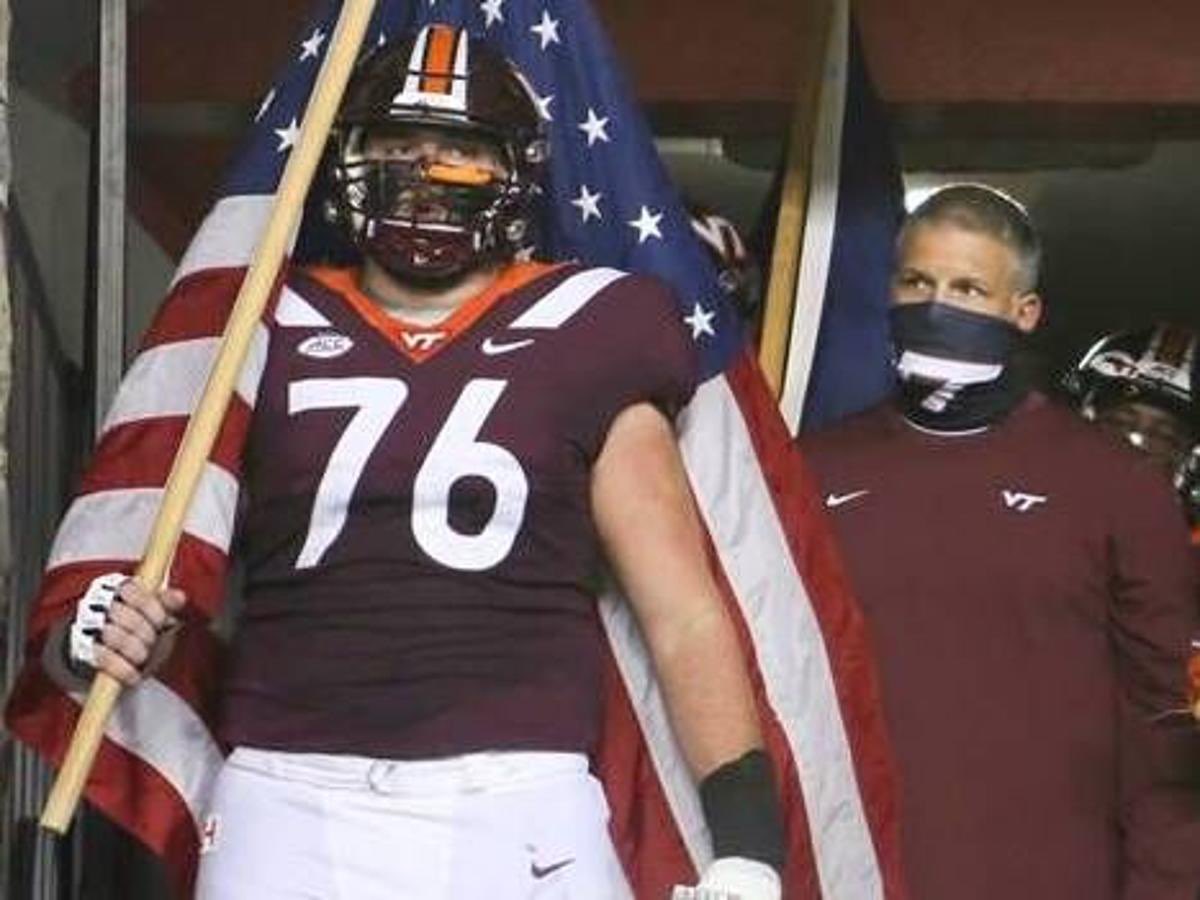 MooreBraelin's tweet photo. After a great talk with Coach Lechtenburg, I am blessed to announce I have received an offer from The University of Virginia Tech!🦃🦃 #gohookies https://t.co/XLhKTFOdCJ