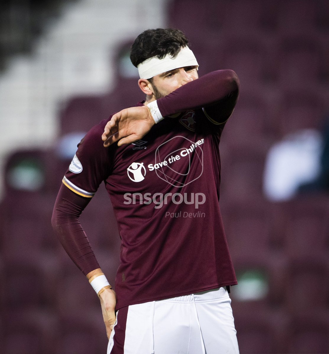 PD__Images's tweet photo. Raith Rovers defeated Scottish Championship leaders Hearts at Tynecastle to move back into the play off places with 2 games in hand 📸⚽️ https://t.co/8G4CbyMlXe