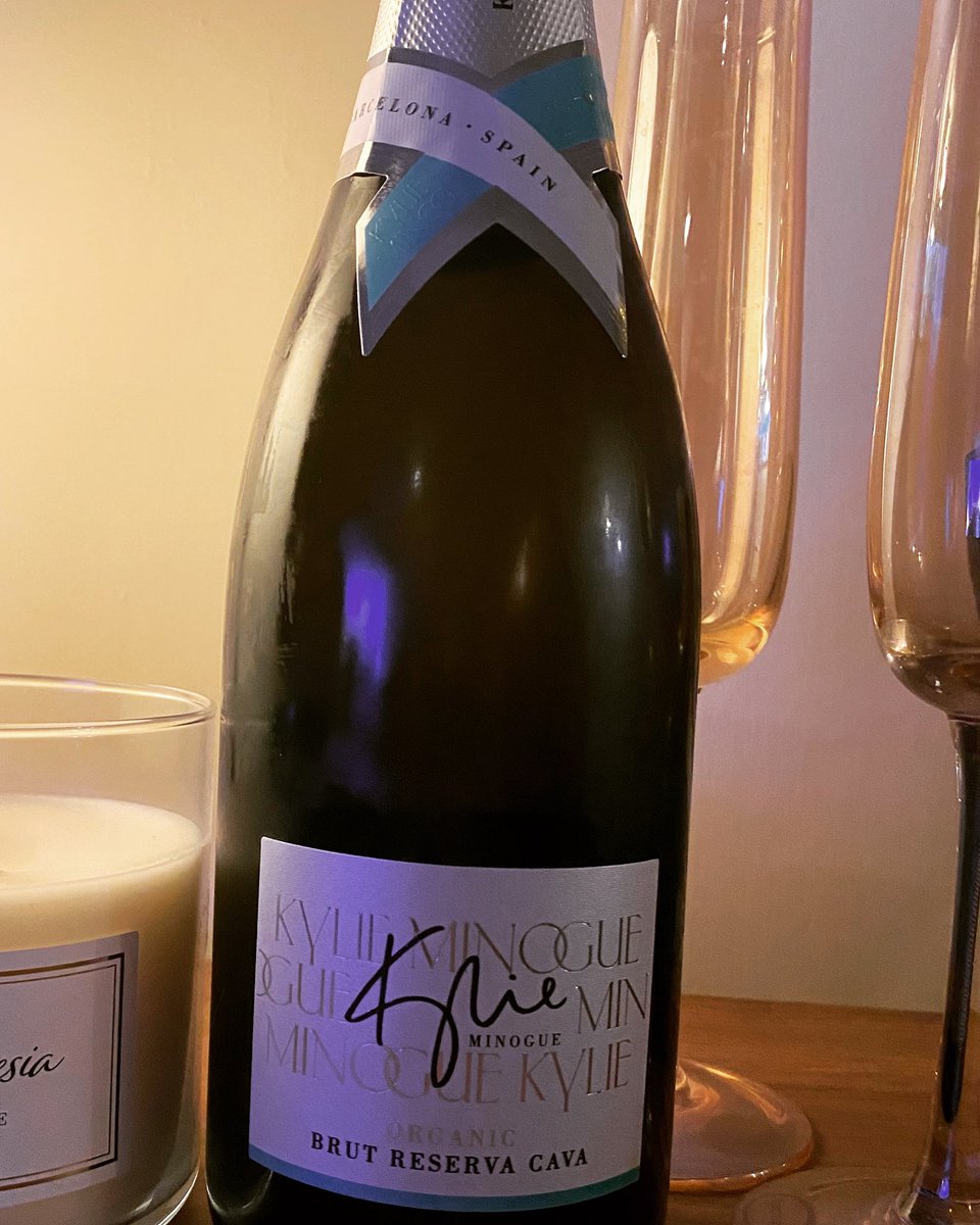 chris_73Roberts's tweet photo. we have a new addition to the family @kylieminoguewines ......Prosecco next please?@kylieminogue ❤️

#spanishcava #kylieminoguewines
#bubbles #wine #rose #red #white https://t.co/ZtMwR7md6a