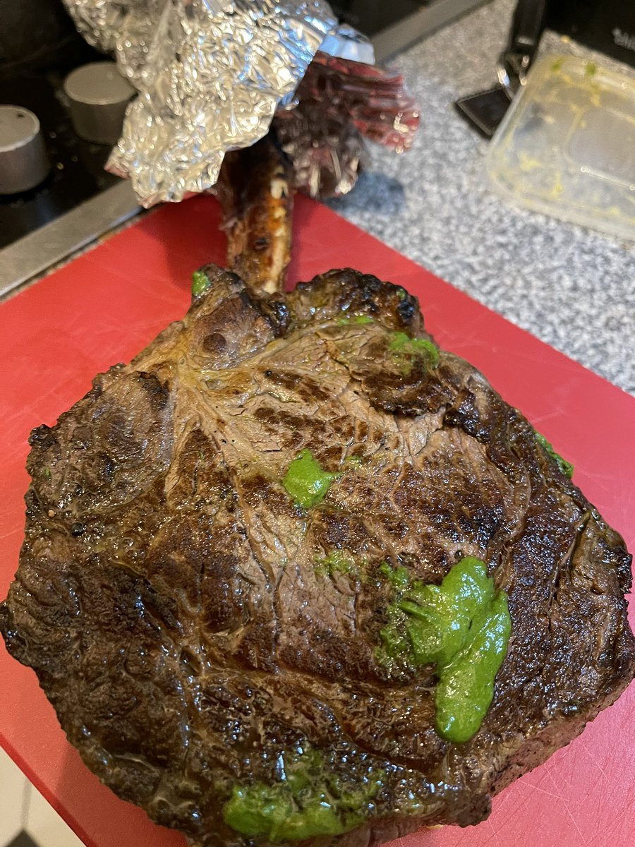ShaneRaftery's tweet photo. Super takeout dinner from @vintagekitchen2 tonight! Thanks folks... #Menu1 #côtedeboeuf #Amazing #BirthdayWeekend 🎂🍷🥩🍴🥂 https://t.co/TTD1udVPcZ
