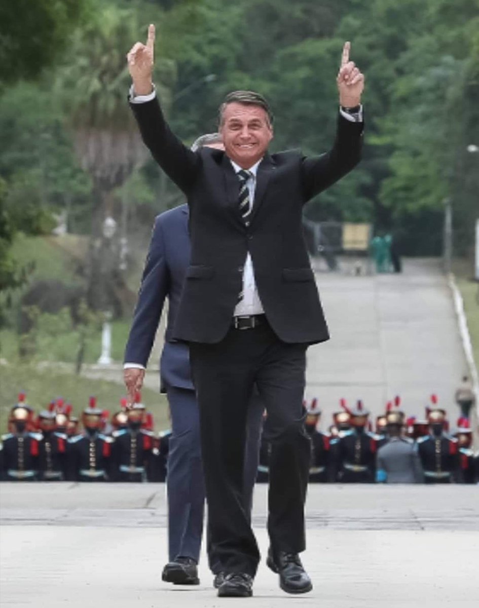 FrankCastle2009's tweet photo. #BolsonaroTemRazao 
já está na história como o melhor presidente do Brasil. https://t.co/e3UKsDzWbk