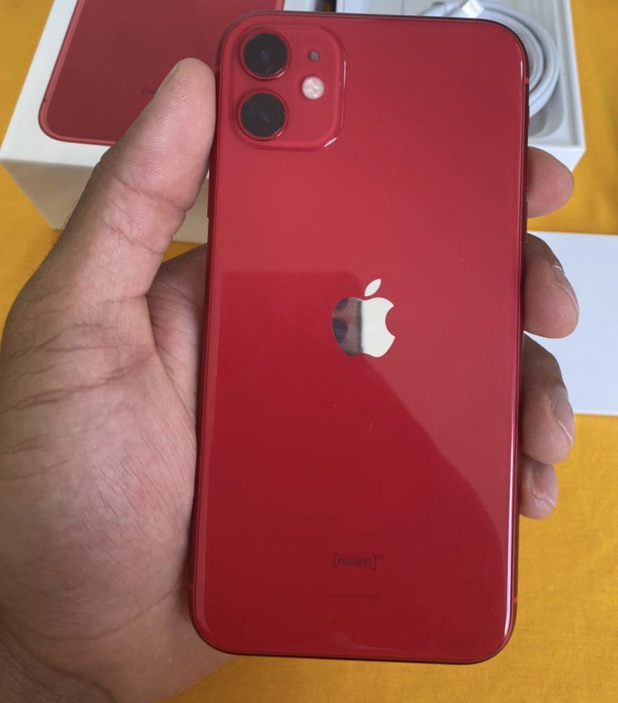 Todo.  usuário  de iphone  fala 
  “ meu iphone” e não                  “ meu celular”