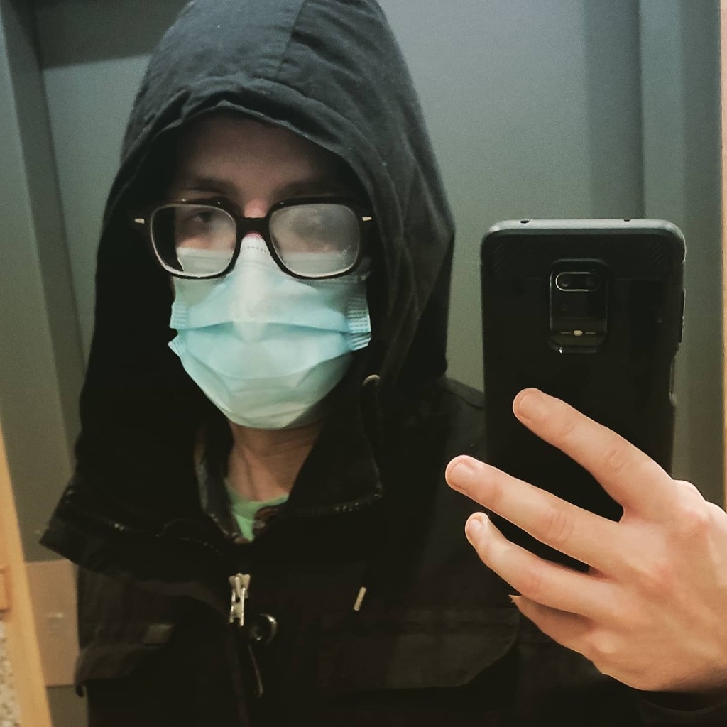 paracaneda's tweet photo. Yo soy tu gatekeeper!
#lleida #hood #maskedintruder #gatekeeper #atmosfear https://t.co/GLd0JePe5y https://t.co/pMTz42n9su