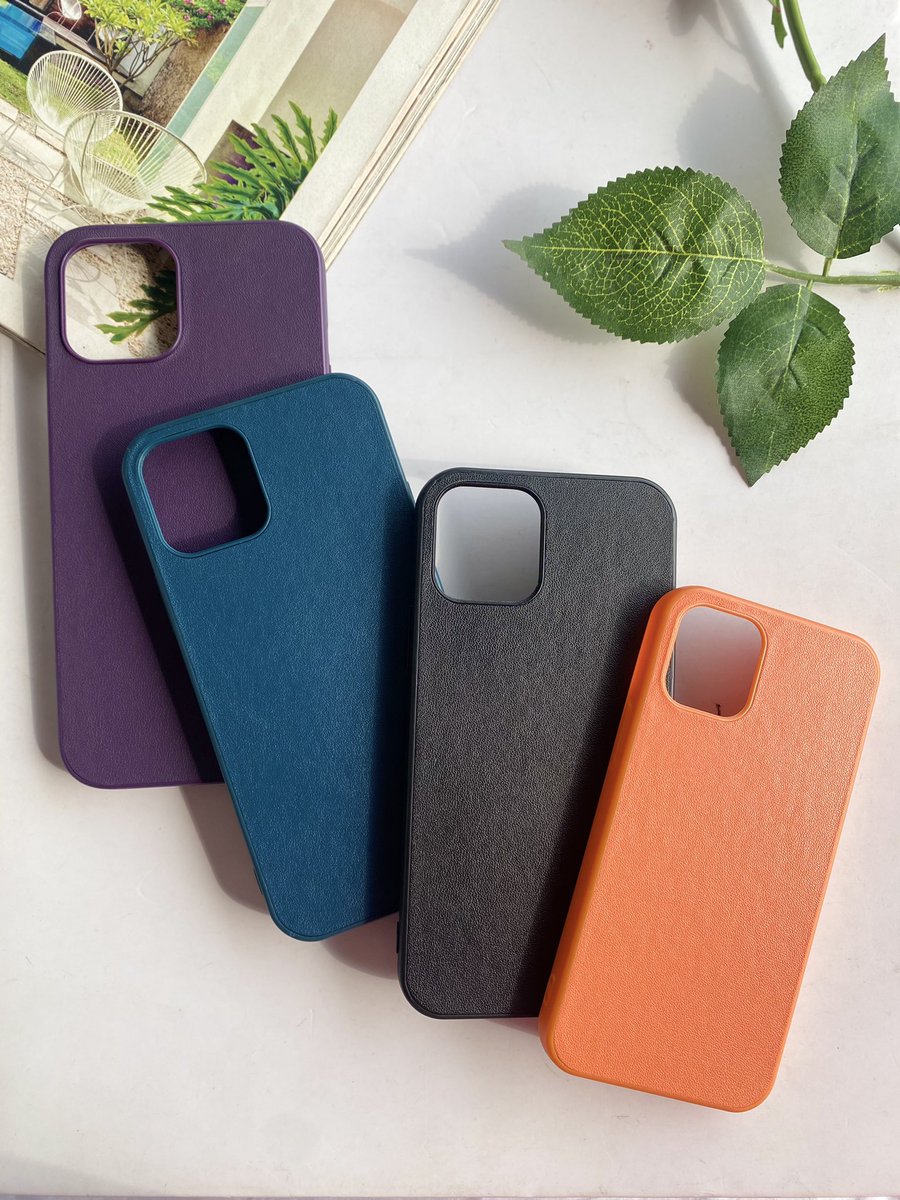glammcases's tweet photo. Minimalist leather + Silicone Phonecase Available for iPhone 12mini, 12, 12pro & 12pro max‼️
——————
#3200 Only
——————
#glammcases #phonecase #minimalist #siliconephonecase #availableforpickup #nationwidedelivery #iphonecase #shockproofphonecase #iphone12pro #leatherphonecase https://t.co/O6ZJbIYDV7