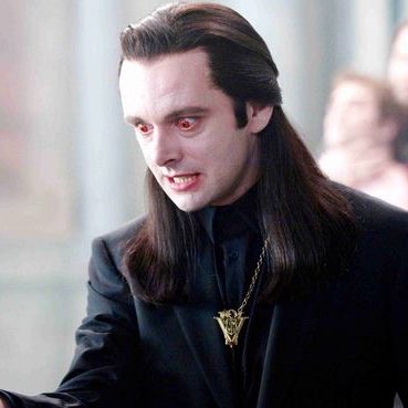 Aro is a crown