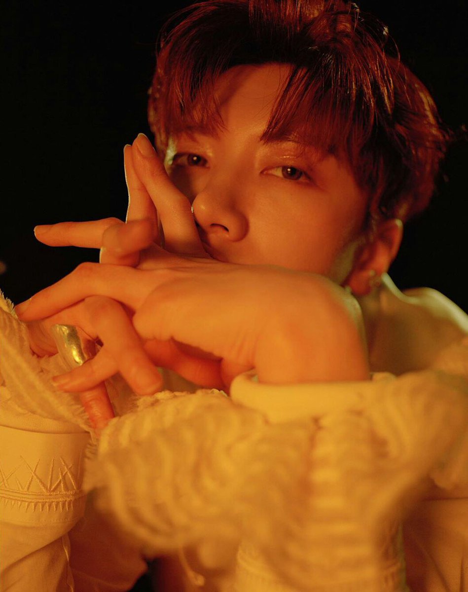  #TEN  #텐 as the solar system - a thread 