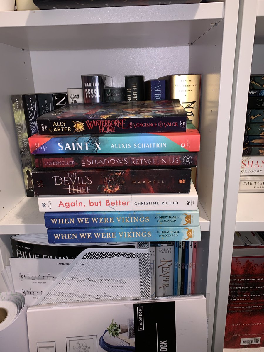rimpysreads's tweet photo. ISO hardcover of A court of thorns and roses - willing to also purchase a book through Amazon for you! https://t.co/tEJfUgfleh