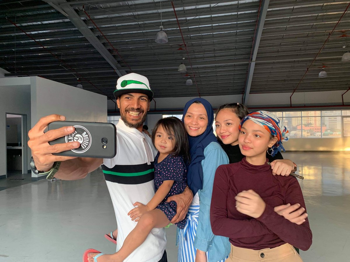 Morobeats1's tweet photo. Family is the only thing that makes us solid...

#morobeatsfamily https://t.co/CZHDApzN4U