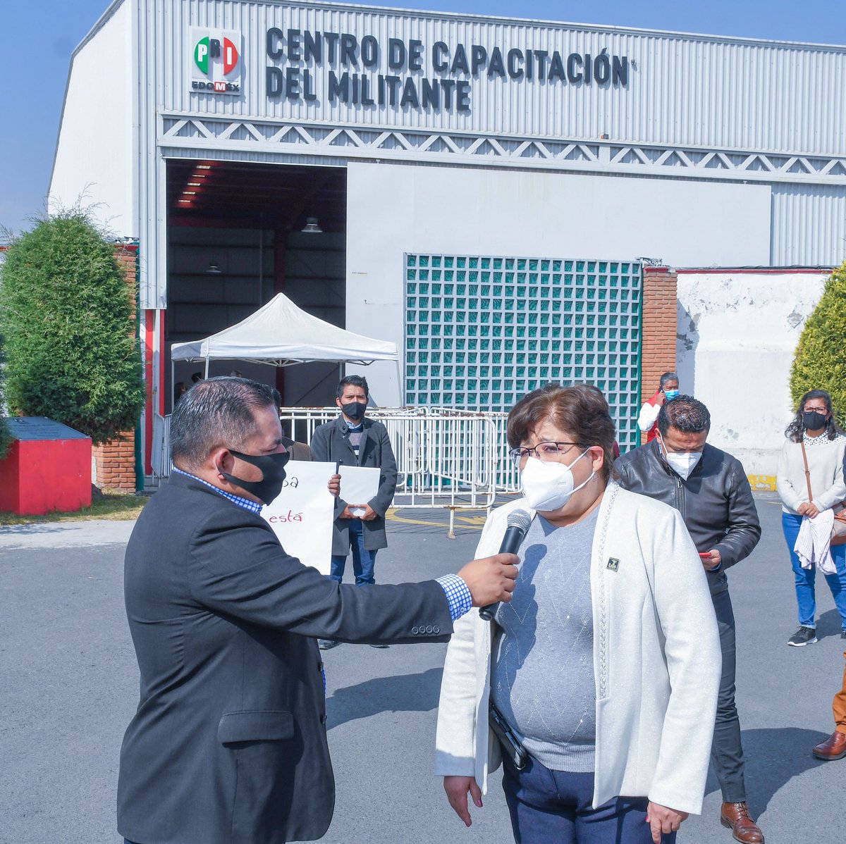 RosalbaPinedaRm's tweet photo. #JuntosYPreparados ❤️✅👍🏻 Me registré como precandidata para el distrito 30 (#Chicoloapan-#Chimalhuacán). Gracias por su apoyo, trabajaremos unidos y organizados para luchar una mejor calidad de vida para todos los habitantes de la zona oriente.

#Edomex ##ResultadosPositivos https://t.co/PXxfFuEQ0v