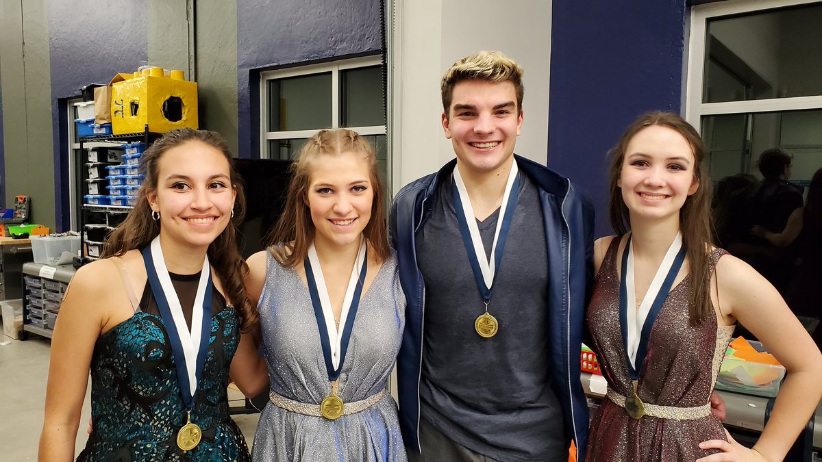 MrCStorm's tweet photo. Congratulations to our @SkuttChoirs Star Performers.
Allegro - Anika R. and Sara W.
Vivace - Olivia M. and Alex S.
#5678 #MadeToFly #OneMoreTime https://t.co/WNI6IRrUou