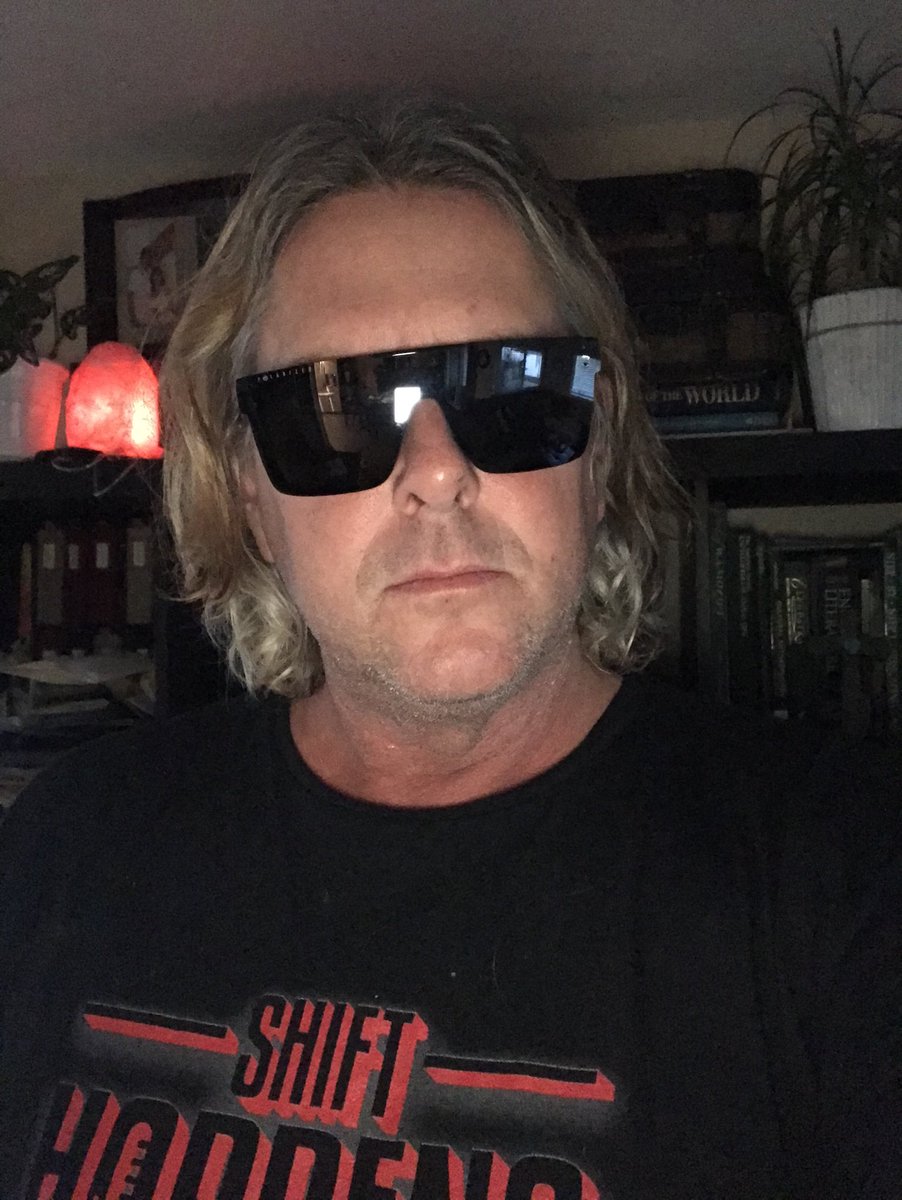 ken12275132's tweet photo. @adsbradharris @ShiftHappensPod @awakeningMan @shellsterharris Brad U Fuckin Rock Brother π€@Downfall2012 @ShiftHappensPod @GGRabbit1 @awakeningMan @reperceptions @bsky_paranormal @NeonSurfer @ReverendPolk @patrickbreese @J1111Maia #shifthead https://t.co/c0pfEBNHbz