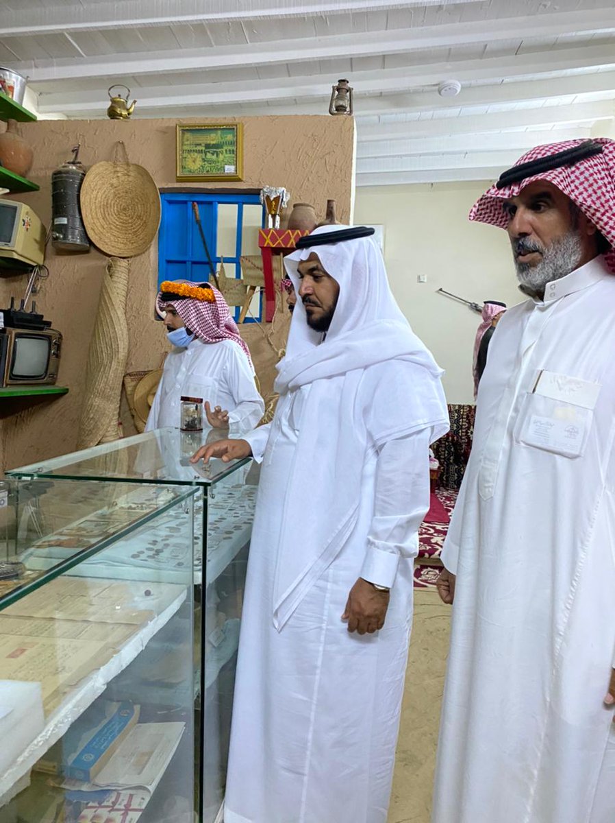 ALGHWANEM's tweet photo. #زيارة_للمتحف
تشرفت اليوم بزيارة سعادة مدير تعليم نجران د.ملفي العتيبي وقاضي إستئناف الشيخ فليحان العتيبي ورئيس مركز الصفاح ومندوب الثقافة بنجران والإعلامي نايف عريشي @naifc_2020 وعدد من مرافقيهم لمتحفي الخاص وذلك للإطلاع والتعرف على مقتنيات المتحف . https://t.co/GkDvbGxe5w