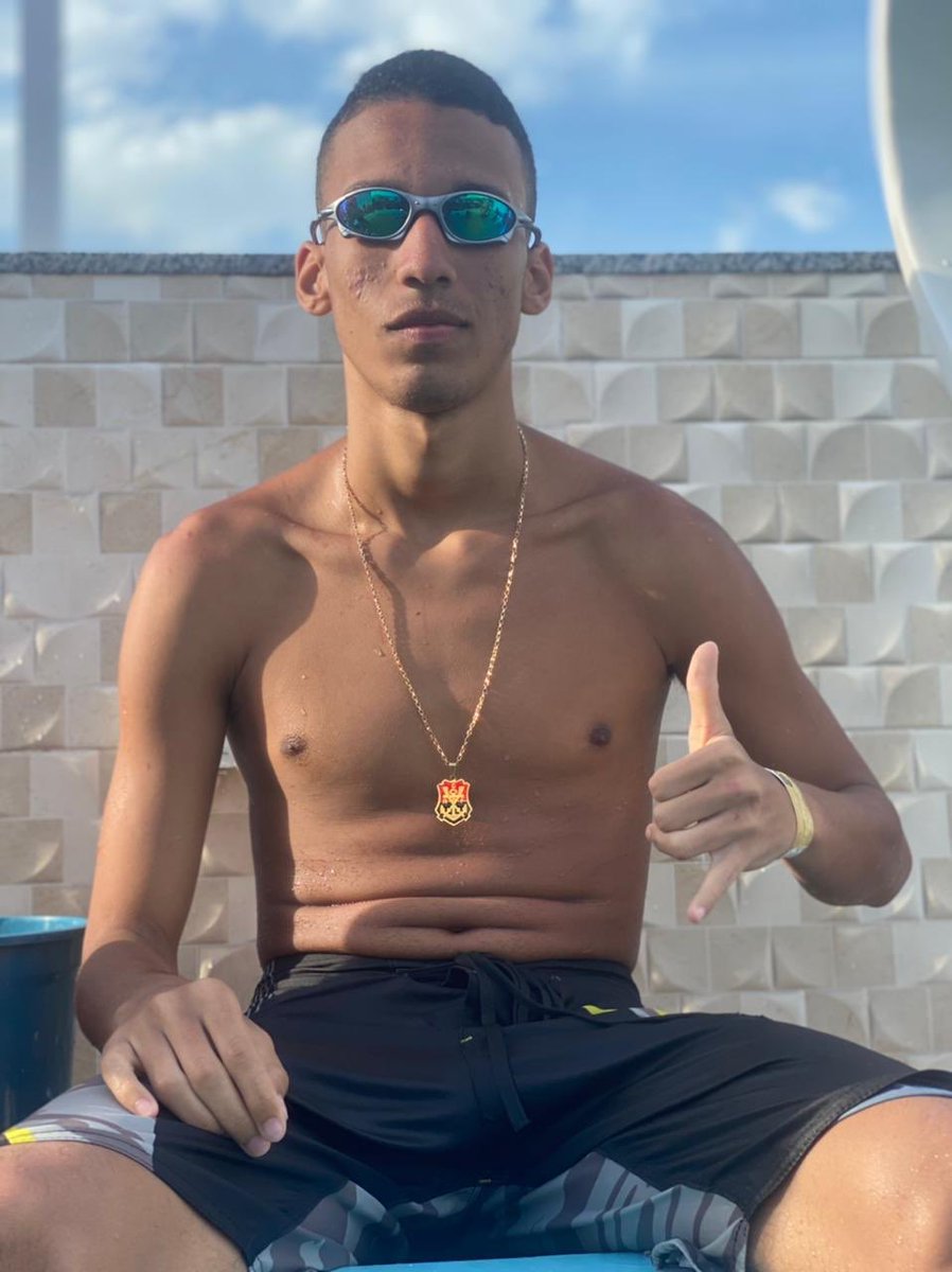 thh_fxp's tweet photo. 🥰🏊🏽‍♂️ https://t.co/i4ikoh88Qj