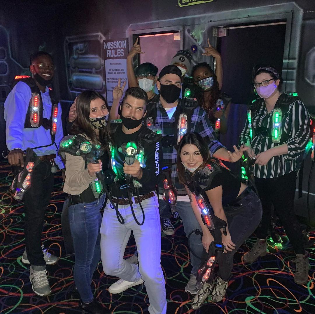 pinstackbowl's tweet photo. Bring it on. Laser tag with the besties. #lasertag #pinstackfun
๐ท Zoรซ @not_zoe101 https://t.co/YBNjYSIBbE