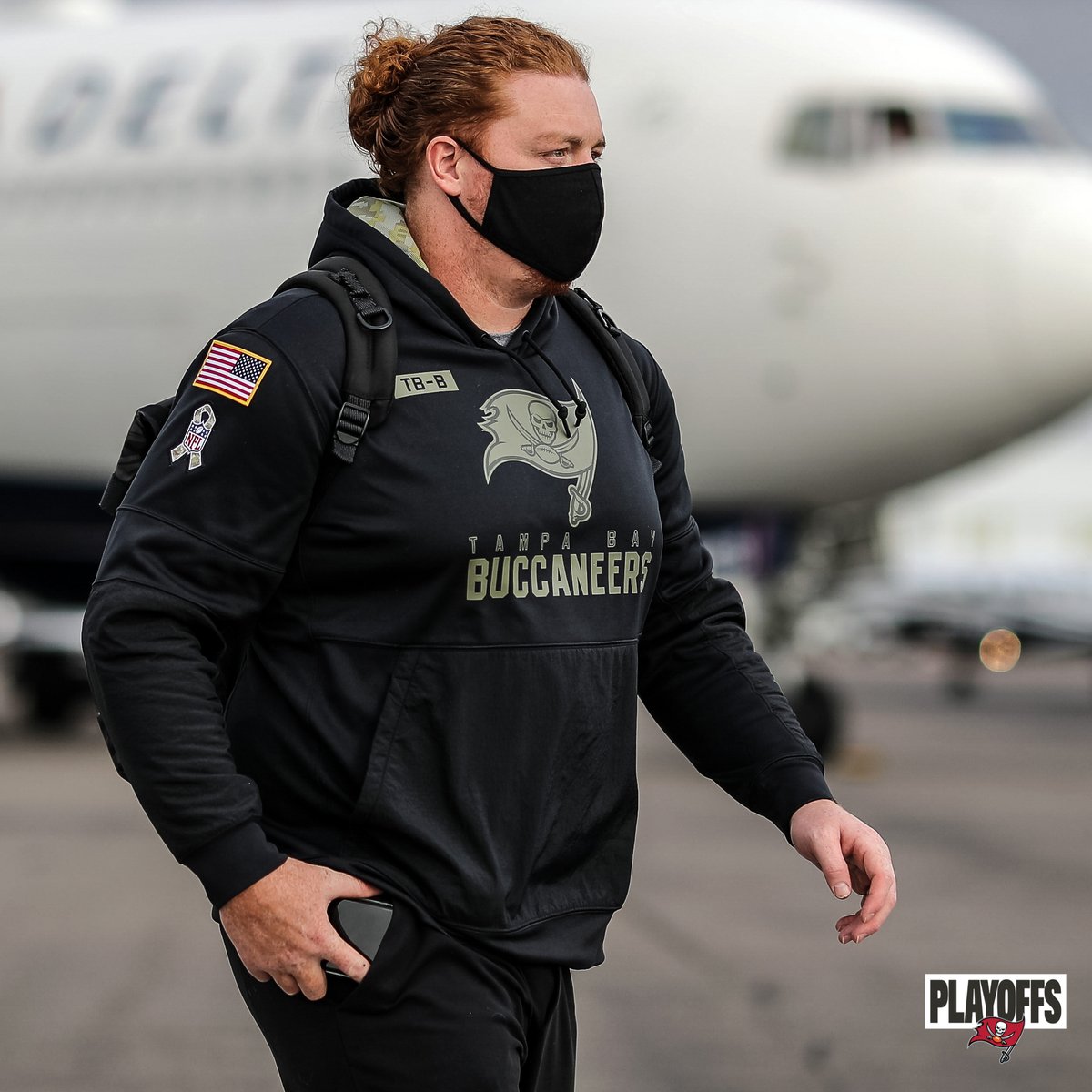 Buccaneers's tweet photo. Headed to Green Bay ✈️