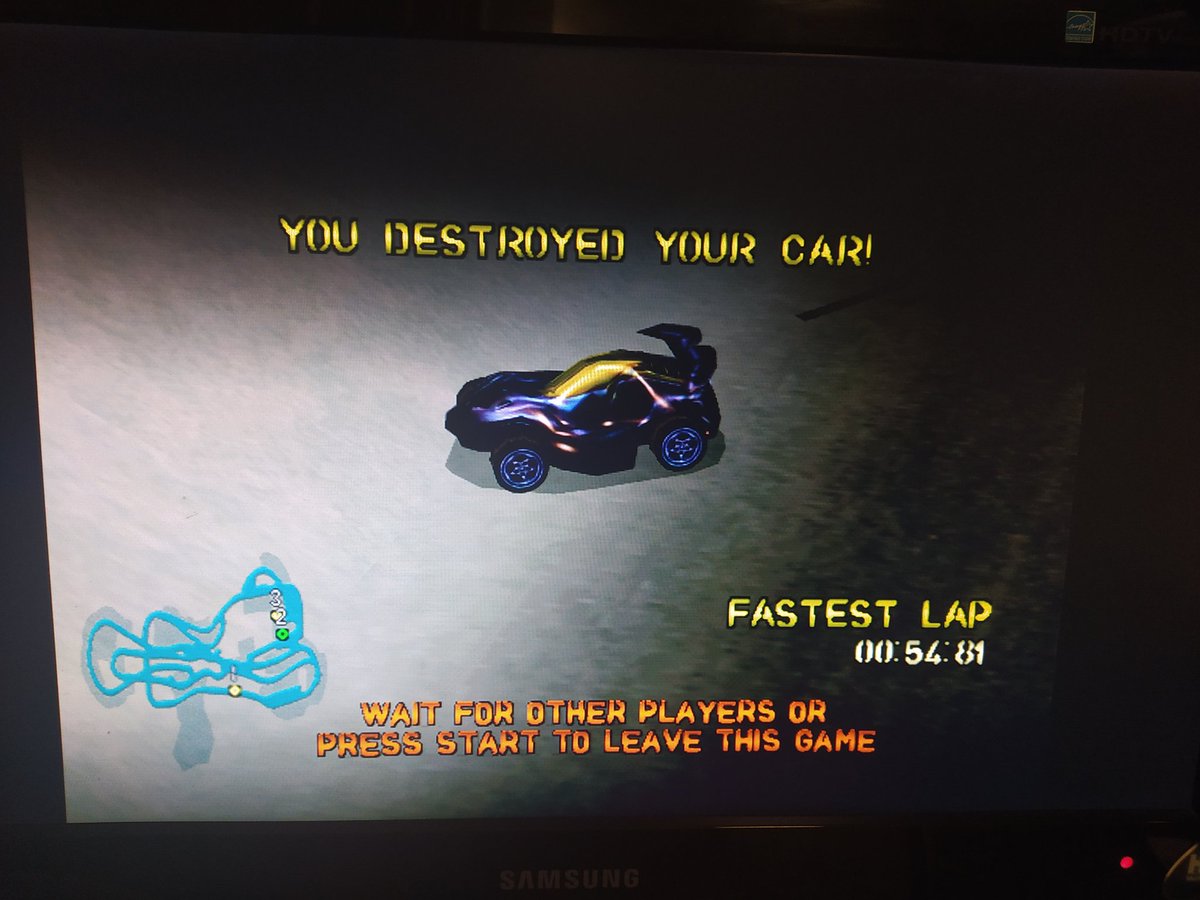Al_Harlow's tweet photo. Un poco de todo. Victoria, destroza coches y lobby lleno. Noche muy divertida al #POD2 online en #Dreamcast 😁. Esto cada vez va a más 🤩. ¡Os estamos esperando! #DreamcastOnline #SEGA #DCDreamers https://t.co/3cESpNkLrM