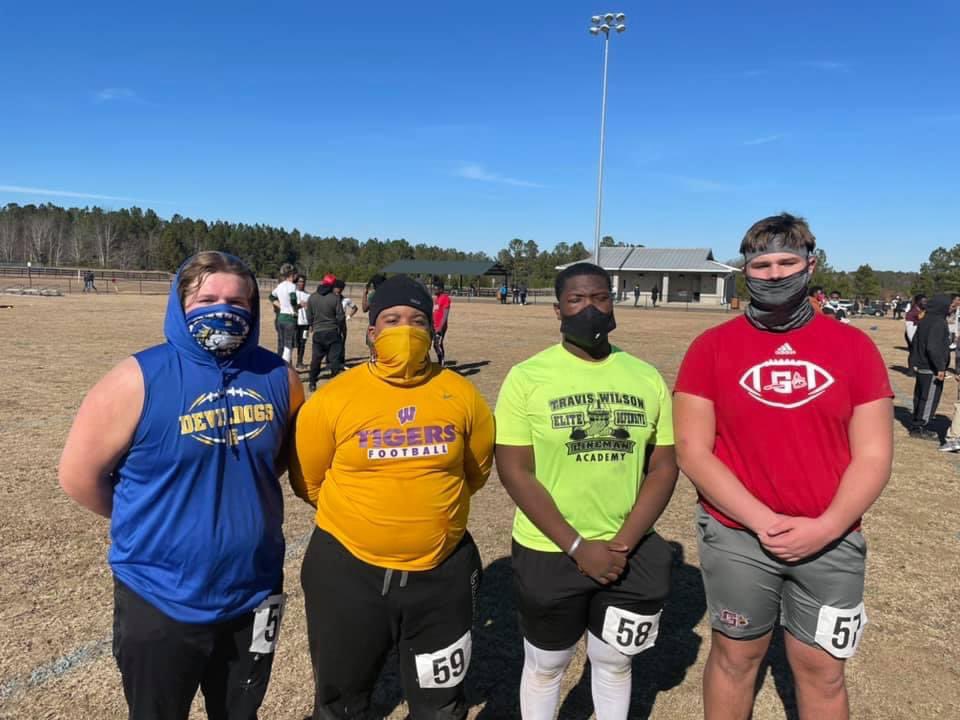 RuralAthleticSC's tweet photo. S/O to OL that attended the unsigned senior showcase #wilsonhigh #Gilbert #Travelersrest #Bamberg https://t.co/8NNk2MHGCw