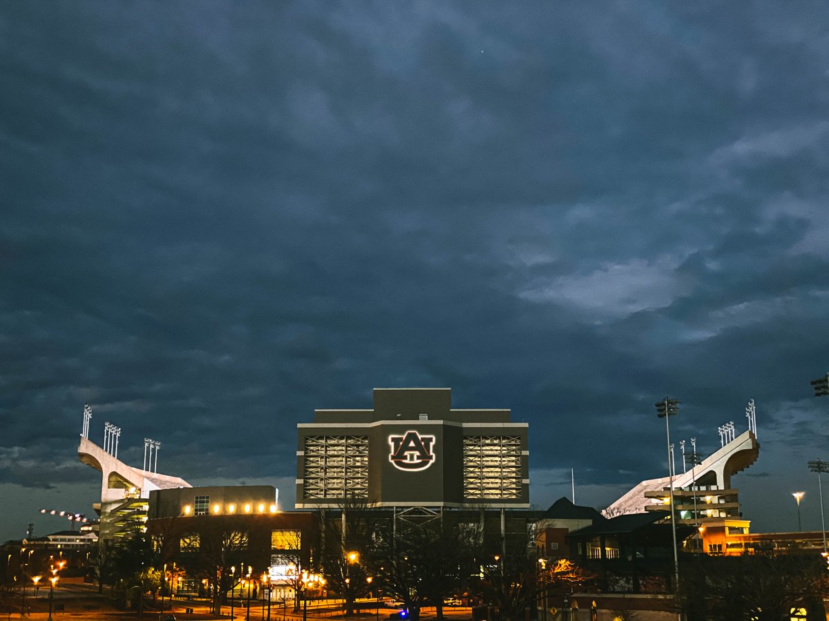 AuburnFootball's tweet photo. Home sweet home.

#WarEagle https://t.co/Kvj9TfmmCM
