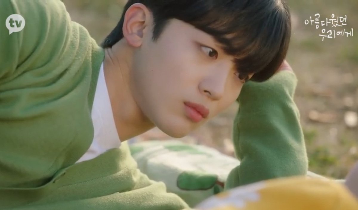 violet_yohan922's tweet photo. 넌...
너무 위험해

#김요한 #아름다웠던우리에게 #아우리
#카카오tv #넷플 #아우리역대급꿀잼 #아름다웠던우리에게_EP12 https://t.co/odjvMuE7bk
