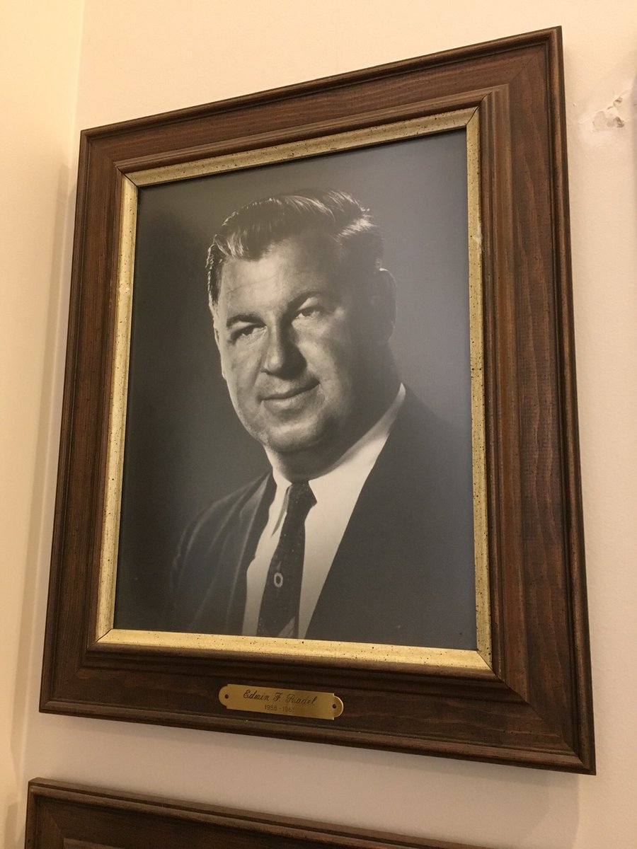 BenNandyNews's tweet photo. Since #doppelgängers are so fun to talk about lately, please say hello to former Kingston, #NY Mayor Edwin F. Radel. (1958-1961) You are welcome! #GoodGodLemon #Doppelganger https://t.co/qawrYtcTyp