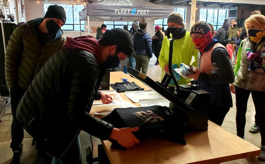 FleetFeetCLE's tweet photo. Shout out to everyone for masking up and staying safe during our chilly morning training program kickoff run.
@ASICSamerica @AthleticBrewing @nuunhydration
 @GUEnergyLabs @clevemarathon
 #fleetfeetcleveland #runningchangeseverything #runningisnotcancelled #togetherwemove https://t.co/VQgZfa0nzy