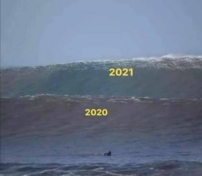 PitizanJameson's tweet photo. Que pase el 2020 decían🙄🤯😢😭 #onemi #Terremoto #santiago #Temblor https://t.co/ScoLMqSMDQ