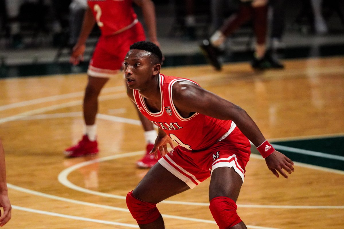 MiamiOH_BBall's tweet photo. 𝟑-𝟎 𝐨𝐧 𝐭𝐡𝐞 𝐰𝐞𝐞𝐤.🙌🙌🙌

#RiseUpRedHawks https://t.co/VcoTKxagcQ