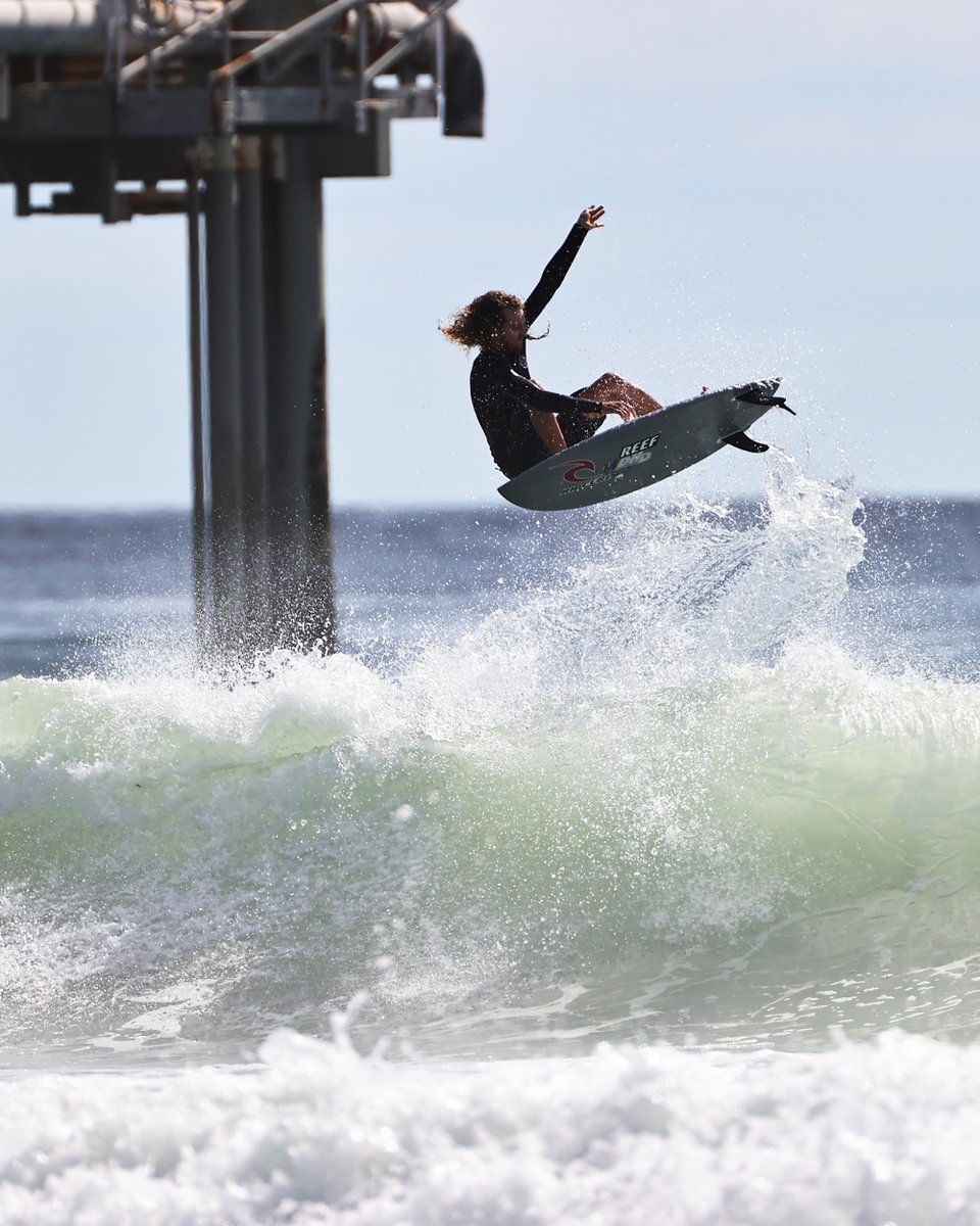Luke Hynd, Mini Twin.
📷 swillpics

dhdsurf.com/collections/mi…