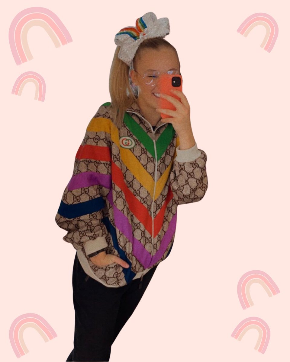 FindFemmes's tweet photo. Youtuber/ Singer @itsjojosiwa Comes Out As LGBTQ+ 🌈 

“Now that the world gets to see this side of my life, it makes me really, really happy.”

Find out more: https://t.co/7OSpB61Dga @TheFemmeEdition https://t.co/7TMW7pBItu