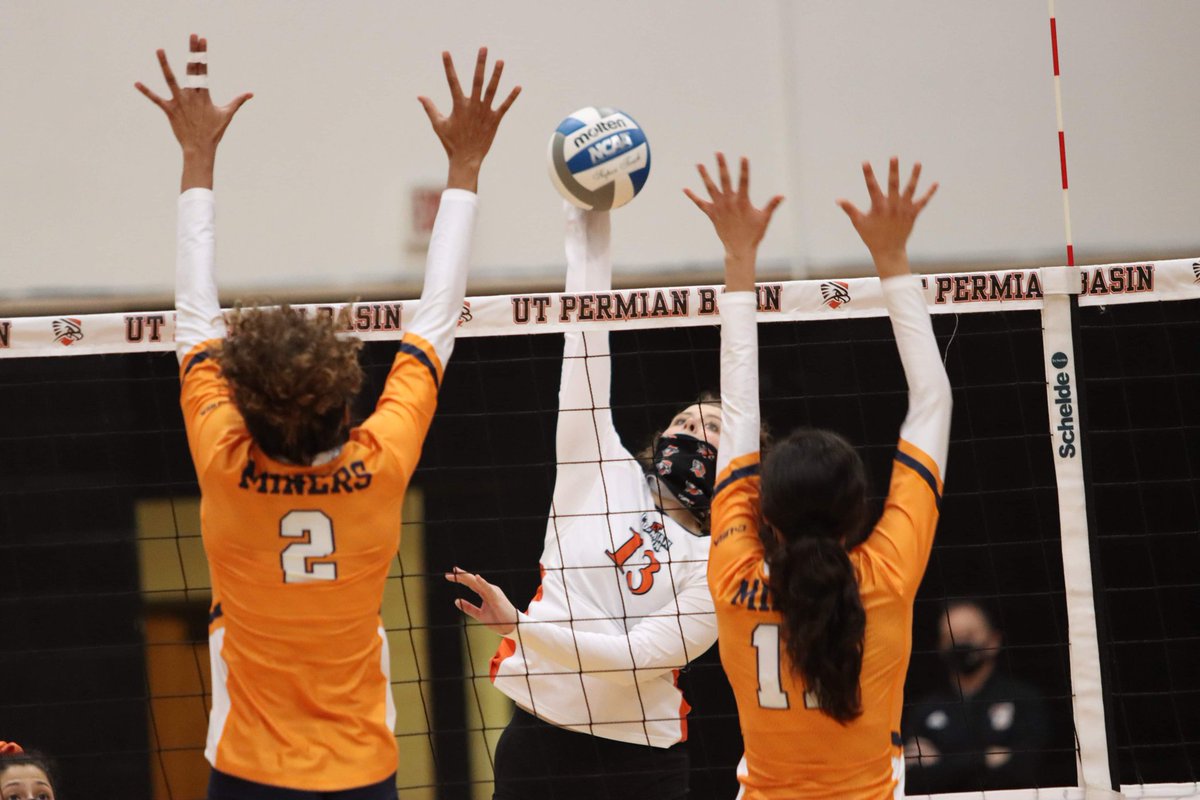 utpbfalcons's tweet photo. The season is right around the corner! @UTPBVolleyball is ready for Tuesday after their final tune-up of the preseason. You can find the full schedule and updates only on https://t.co/fUJDb8Q3Or or the UTPB Athletics App. https://t.co/6vK56Zn8zU