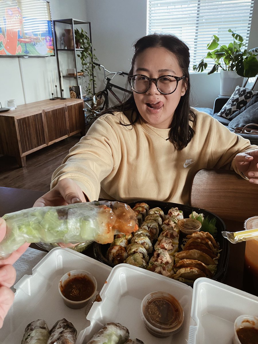 supermeeg's tweet photo. A little day date with Kristine 🤎 https://t.co/cFzTGctrkB