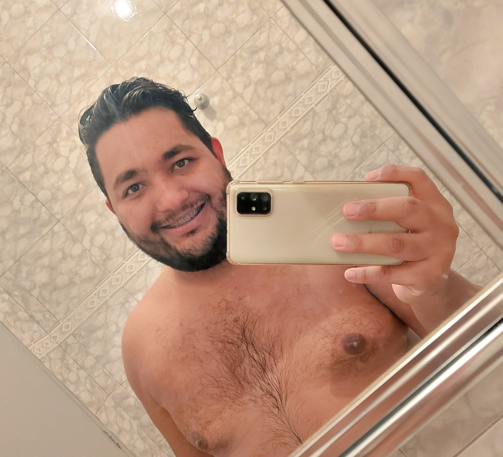 marcoos_souza's tweet photo. #oi #fotonoespelho #pqsim 😜😜😜 https://t.co/bO5HbkF4vv