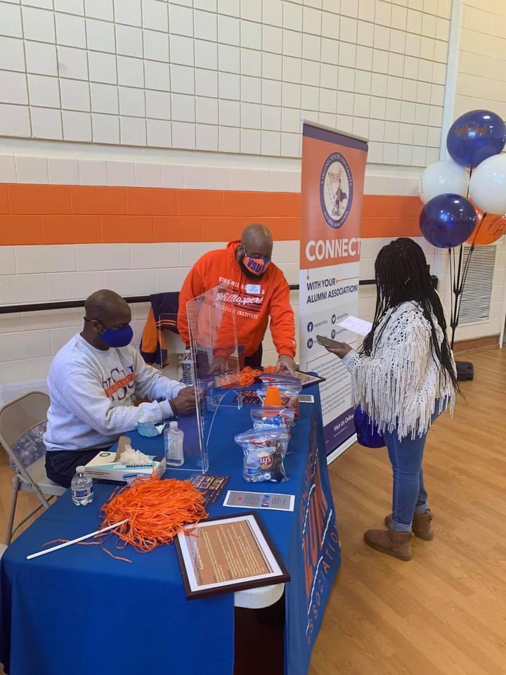 musikal_nupe's tweet photo. Had an amazing time welcoming our freshman Trojans to campus. We’ve missed you all and are so excited to have you with us. Thank you for making VSU your choice! 🧡💙 #VSUTransforms #HailState #VSUAA #NationalVP #DevotedAlumnus https://t.co/CWMyNe6V0J
