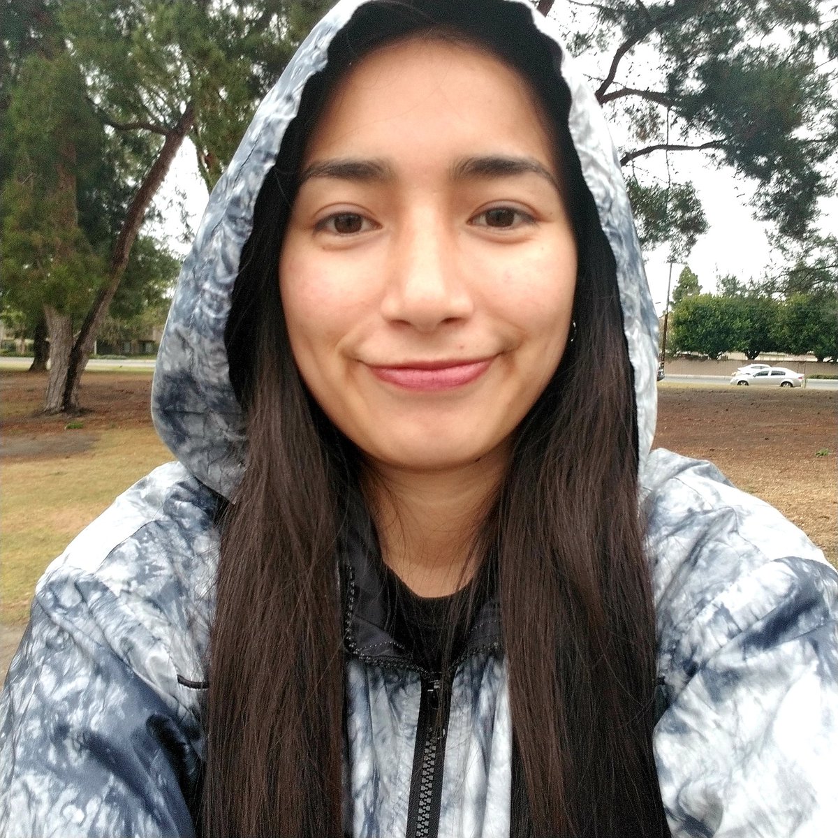 marielena19S's tweet photo. Aprovechando el día de lluvia para salir a caminar y meditar 📖✝️
Todo el día una canción estuvo en mi mente al contemplar una pequeña parte de la creación 
Dios de Gloria galaxias cantarán que eres santo, santo. El universo declara tu poder... 🎶
#4Millas https://t.co/oIOvghHQnq