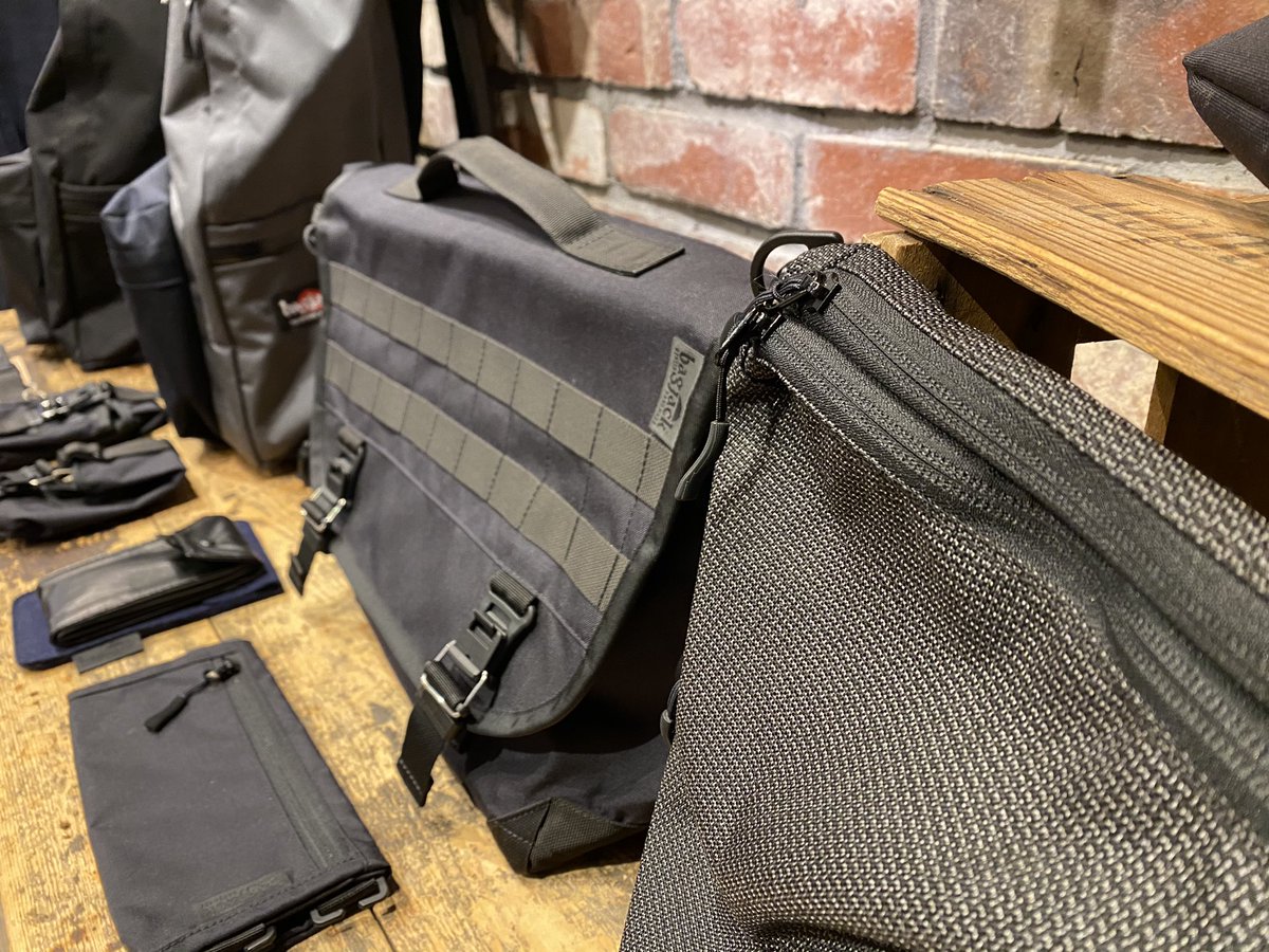 cf_takasaki's tweet photo. select brand

【bagjack】

機能面、耐久面どちらをとっても最高レベルのドイツブランドです。
洗練された都会的なデザインも良きです。

#nestrobe #confect #opa #高崎 #bagjack https://t.co/oBZxSIkFWI