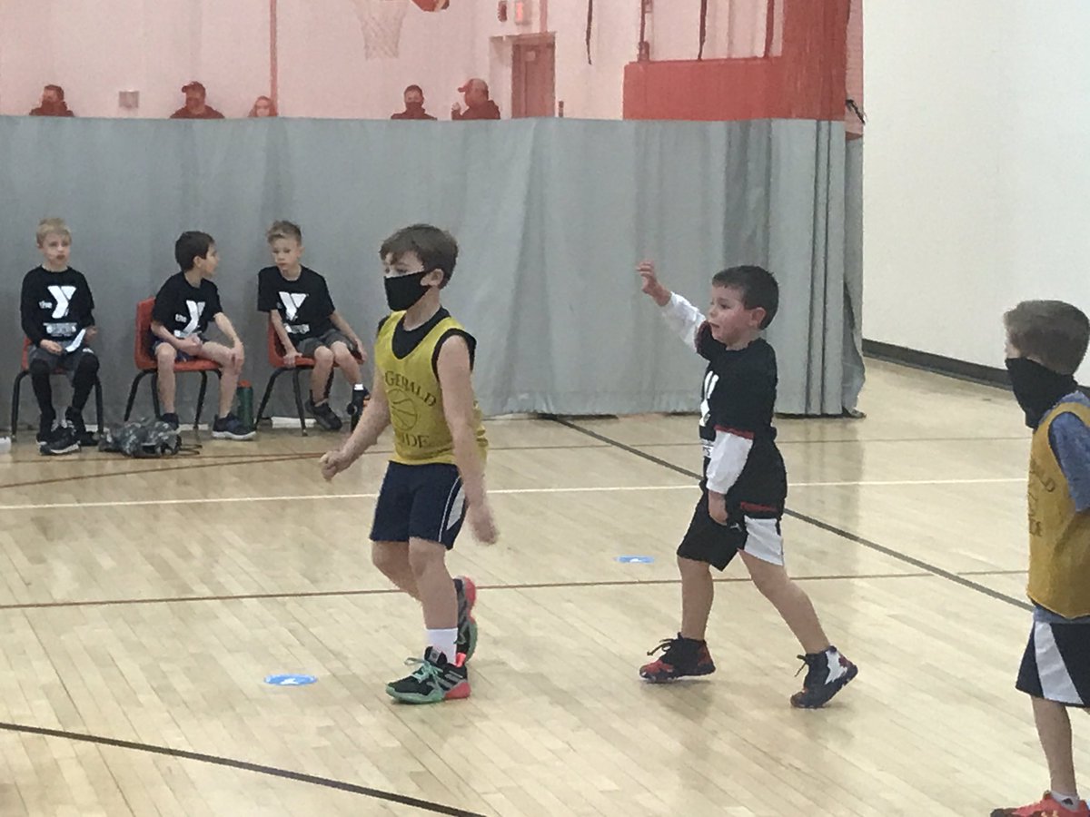 KTFiala's tweet photo. Hendrix was so excited to start basketball at the Y. He even got on the same team as some @BeastYouthHoops little brothers. This kid loves basketball! #futureBEASTS https://t.co/xdi3ORc3Qd