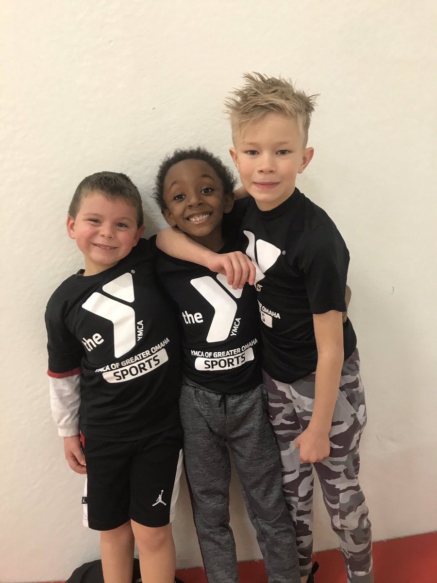 KTFiala's tweet photo. Hendrix was so excited to start basketball at the Y. He even got on the same team as some @BeastYouthHoops little brothers. This kid loves basketball! #futureBEASTS https://t.co/xdi3ORc3Qd